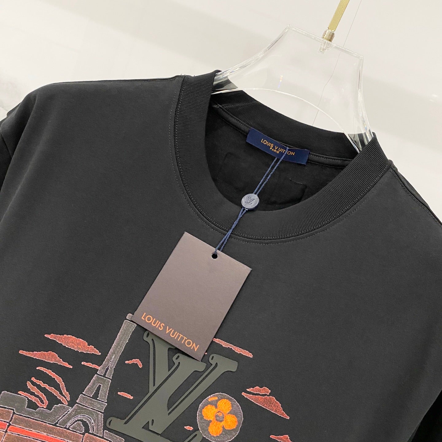 Louis Vuitton Eiffel Tower Silicone Logo T-Shirt – 2025SS