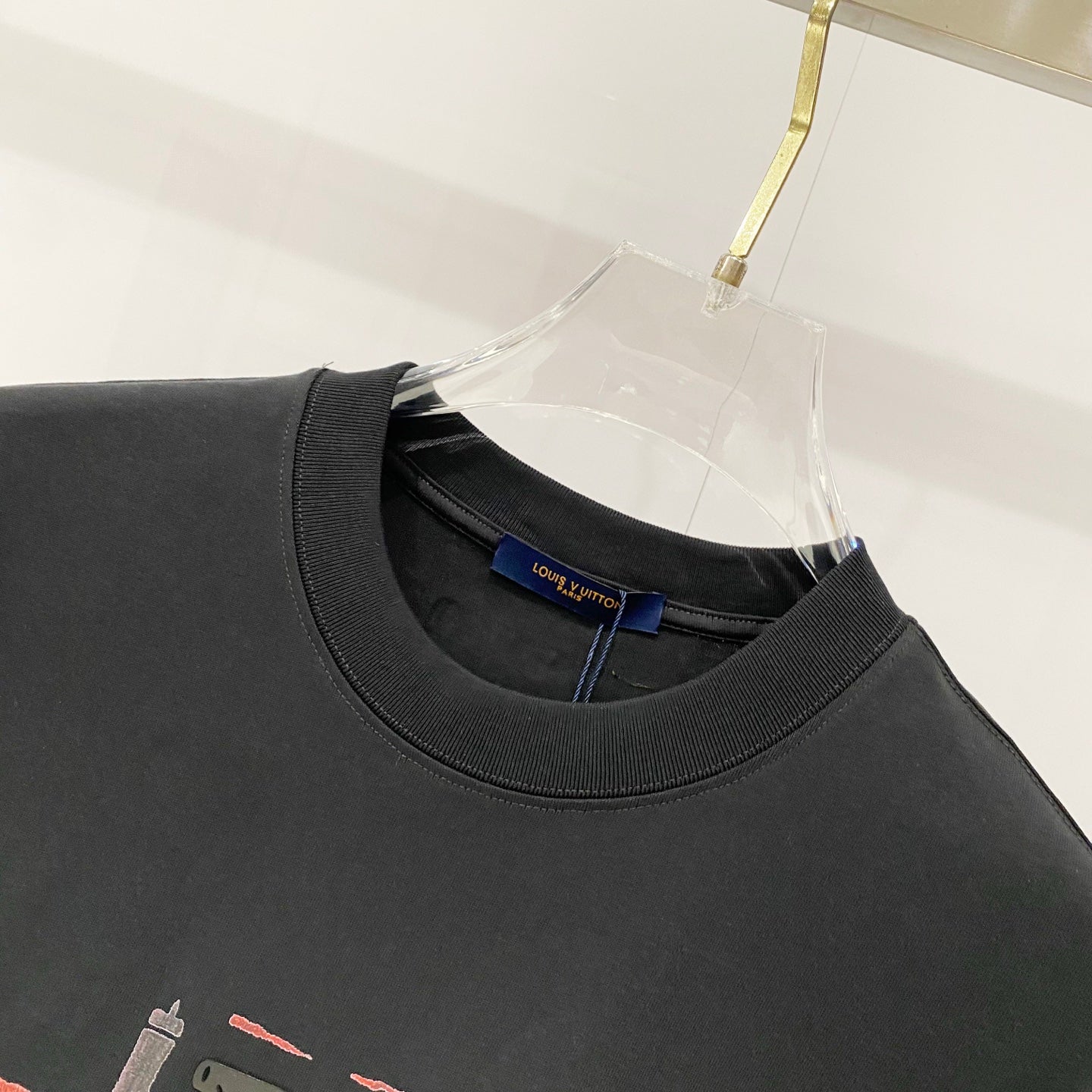 Louis Vuitton Eiffel Tower Silicone Logo T-Shirt – 2025SS