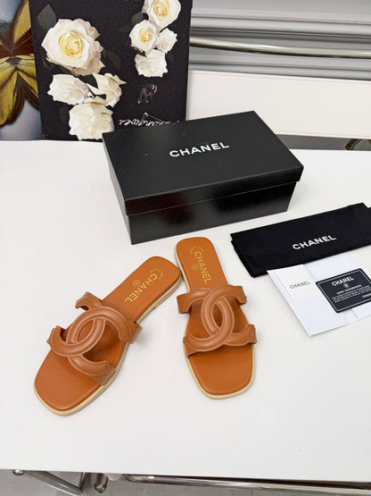 Chanel Double C Stitched Flat Sandals – 26S Collection