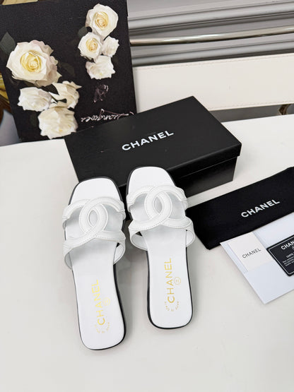 Chanel Double C Stitched Flat Sandals – 26S Collection