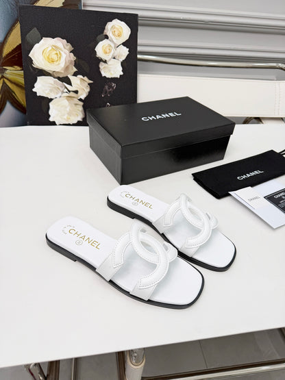 Chanel Double C Stitched Flat Sandals – 26S Collection