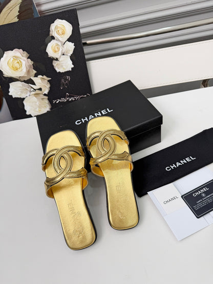 Chanel Double C Stitched Flat Sandals – 26S Collection