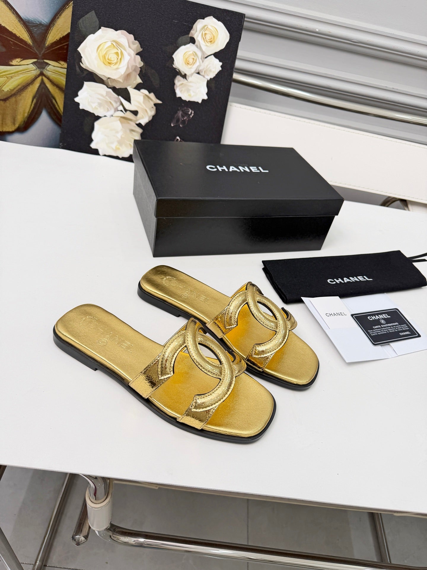 Chanel Double C Stitched Flat Sandals – 26S Collection