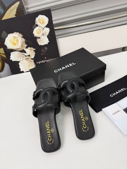 Chanel Double C Stitched Flat Sandals – 26S Collection