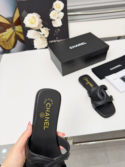 Chanel Double C Stitched Flat Sandals – 26S Collection