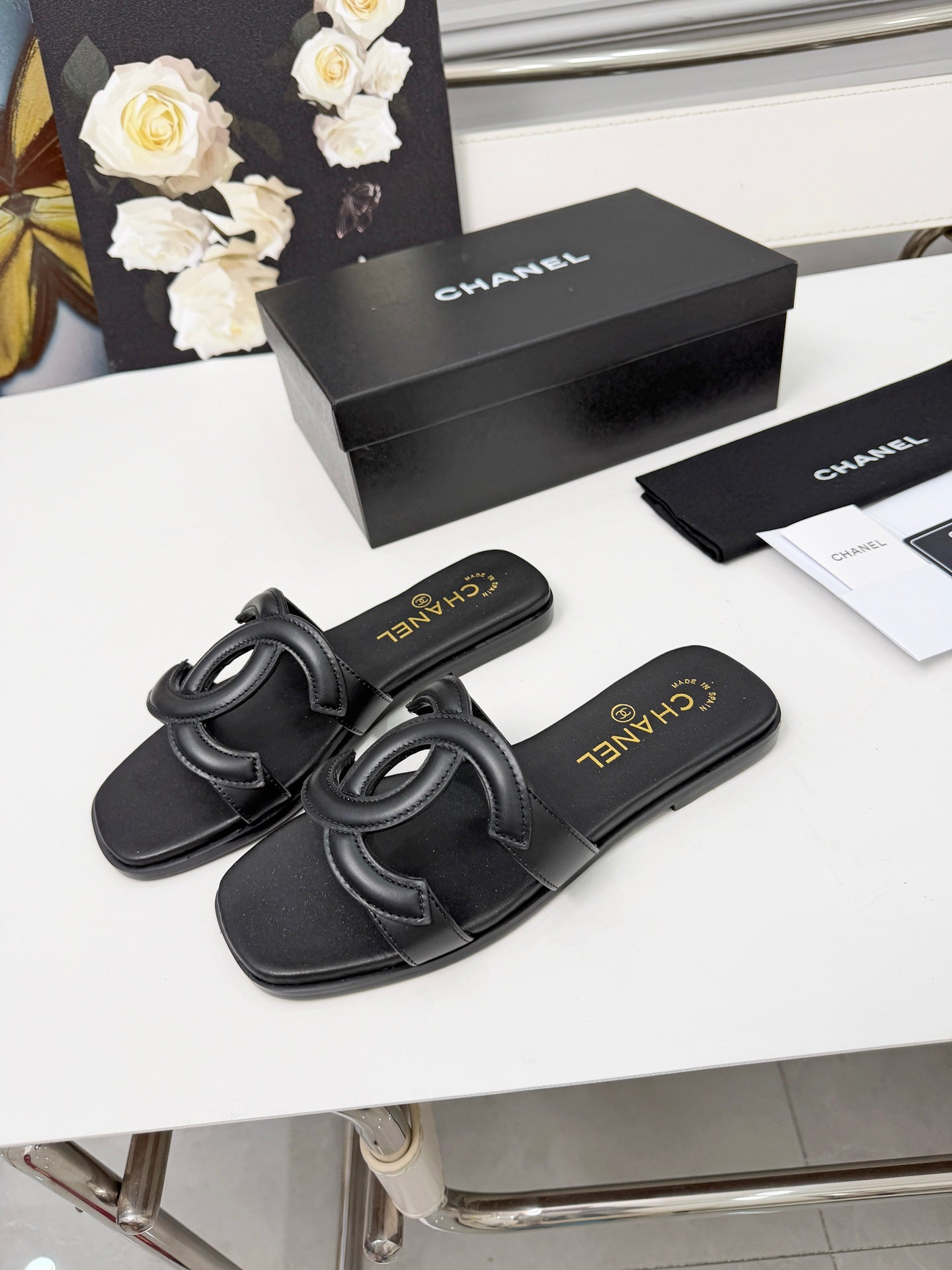 Chanel Double C Stitched Flat Sandals – 26S Collection