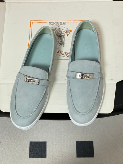 Hermès Mind Suede Kelly Buckle Loafers – 26S Spring/Summer Collection