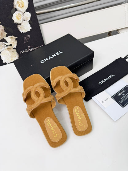 Chanel Double C Stitched Flat Sandals – 26S Collection