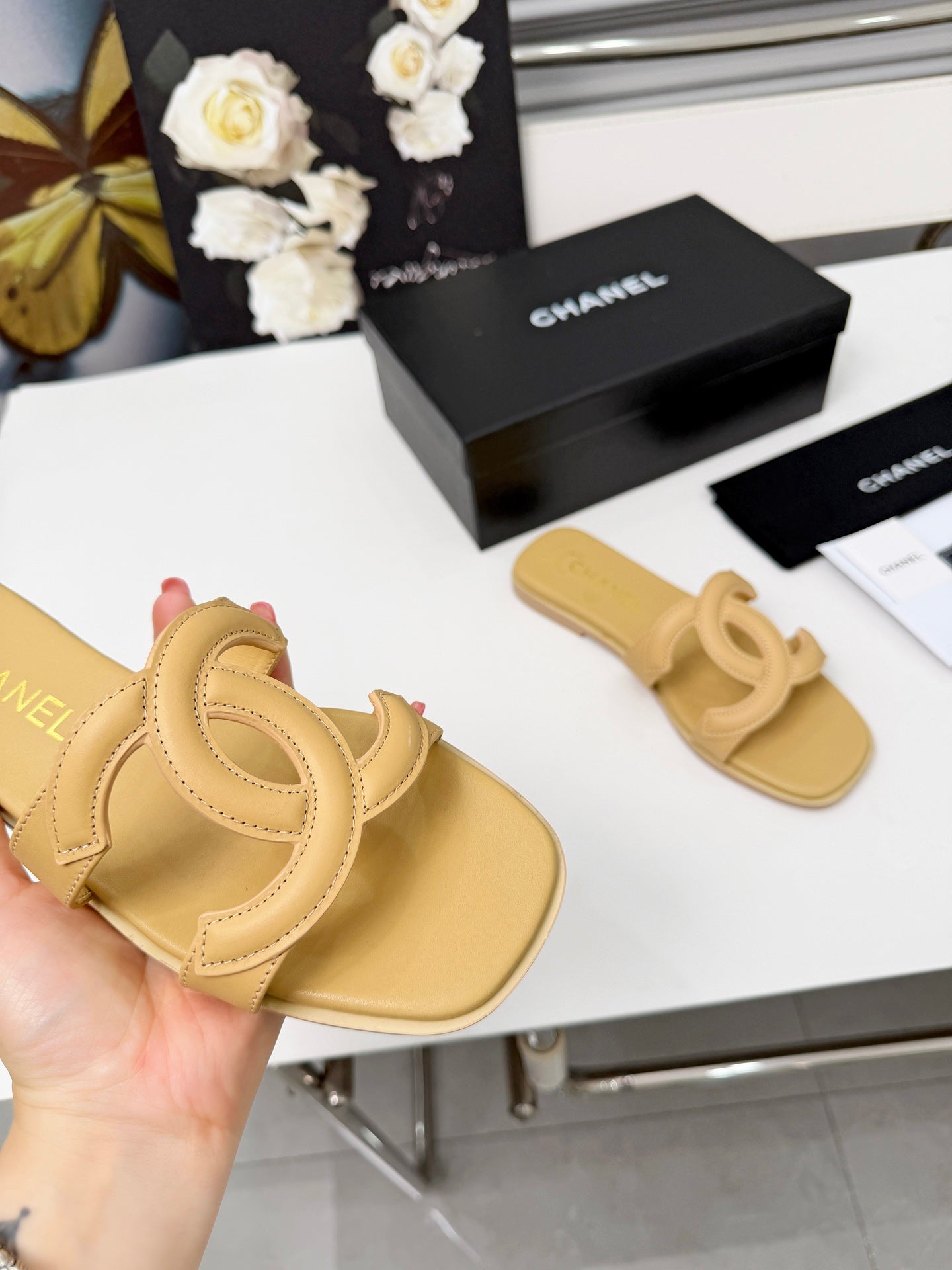 Chanel Double C Stitched Flat Sandals – 26S Collection