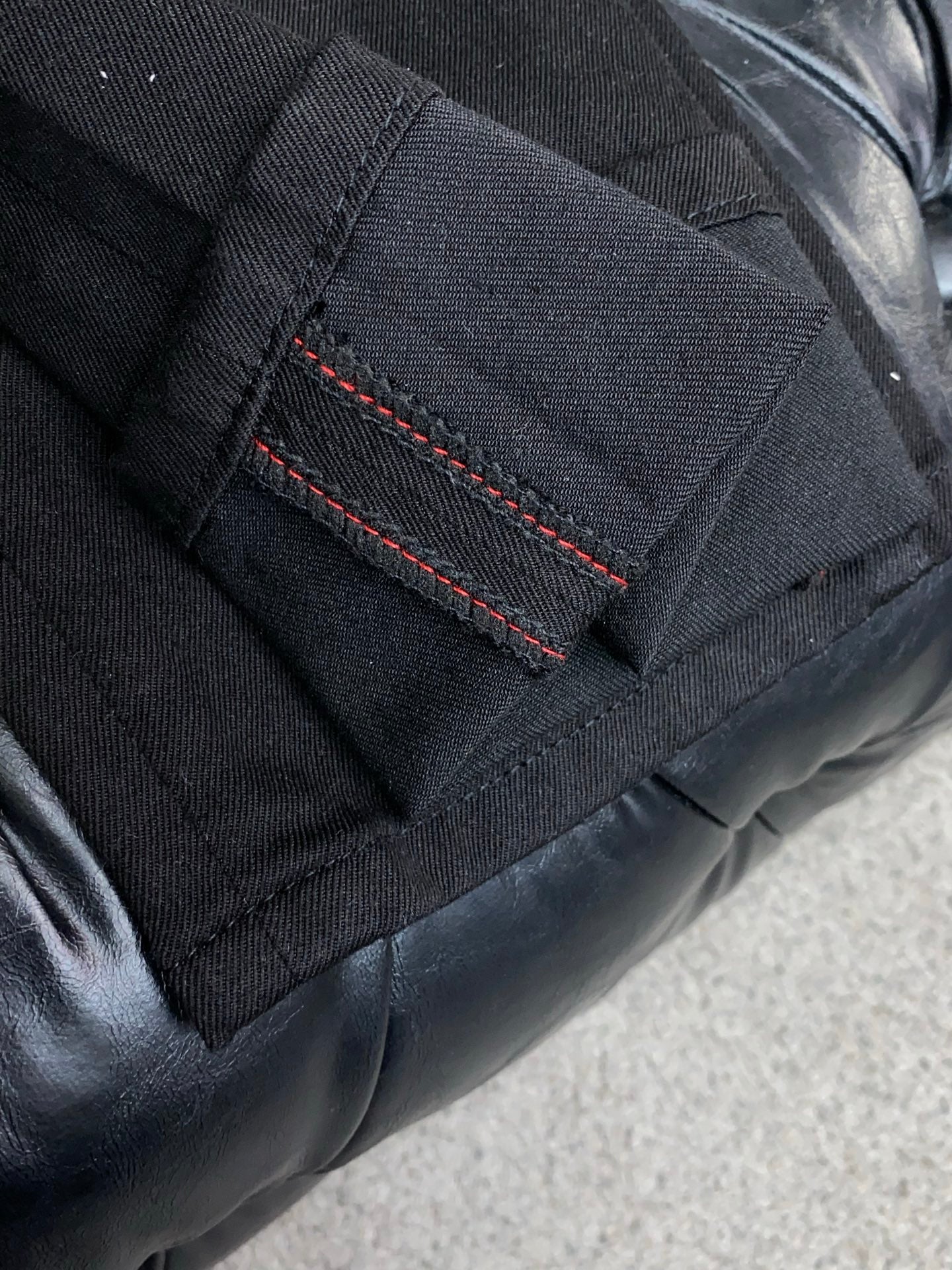 Prada Urban Business Casual Jeans – 2026SS