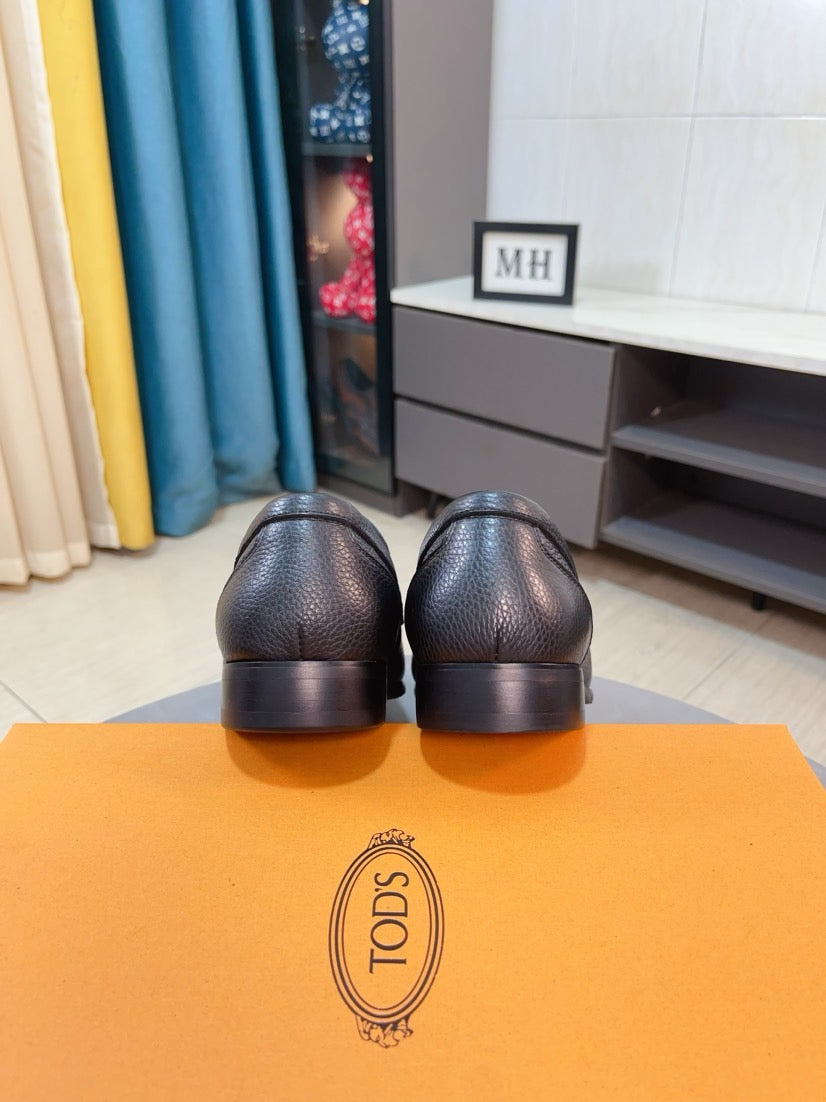 Tod's Embossed Leather Casual Loafers
