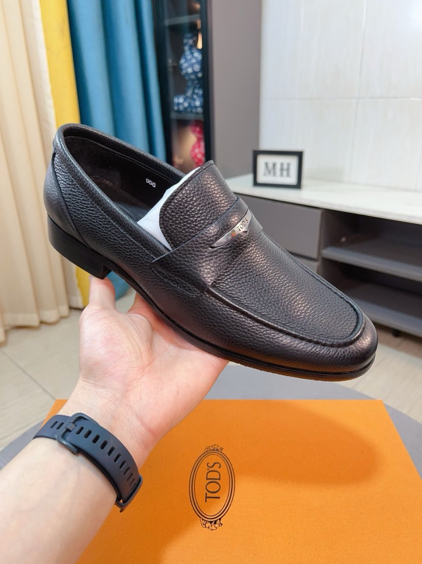 Tod's Embossed Leather Casual Loafers