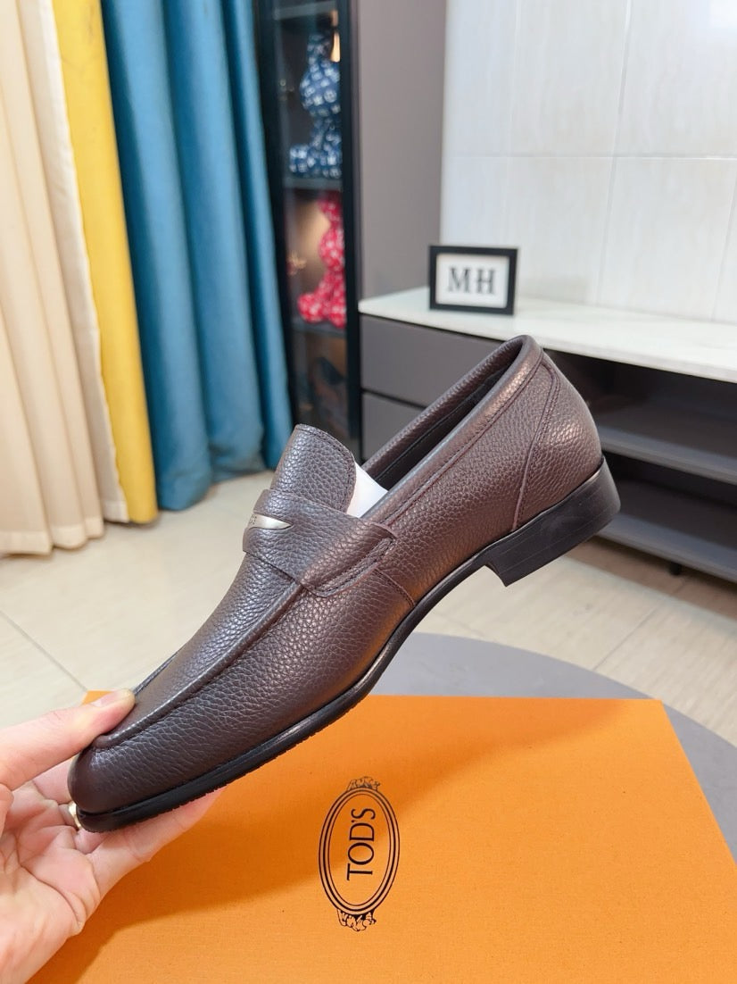 Tod's Embossed Leather Casual Loafers