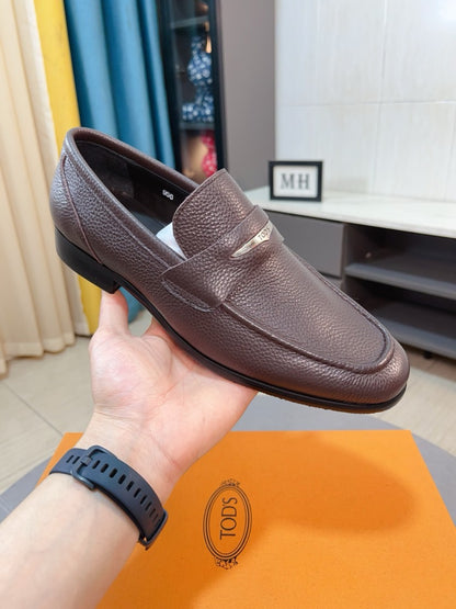 Tod's Embossed Leather Casual Loafers