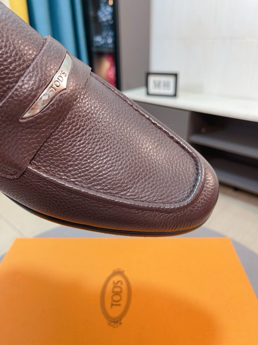 Tod's Embossed Leather Casual Loafers