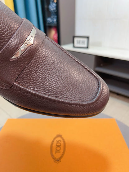 Tod's Embossed Leather Casual Loafers