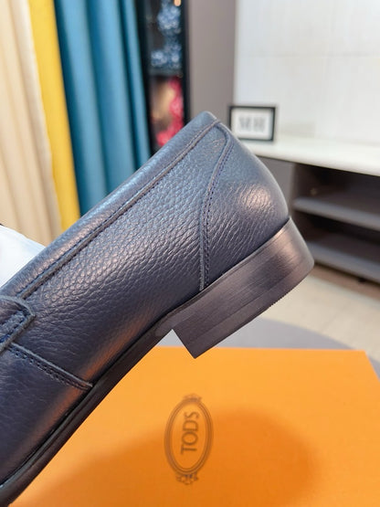 Tod's Embossed Leather Casual Loafers