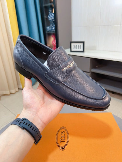 Tod's Embossed Leather Casual Loafers