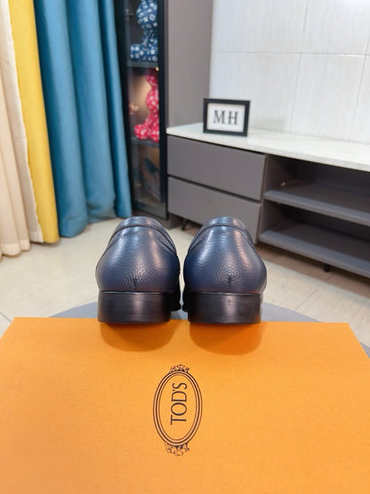Tod's Embossed Leather Casual Loafers