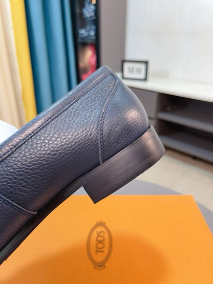 Tod's Embossed Leather Casual Loafers