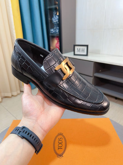 Tod's Embossed Leather Casual Loafers