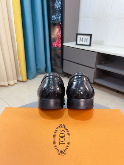Tod's Embossed Leather Casual Loafers