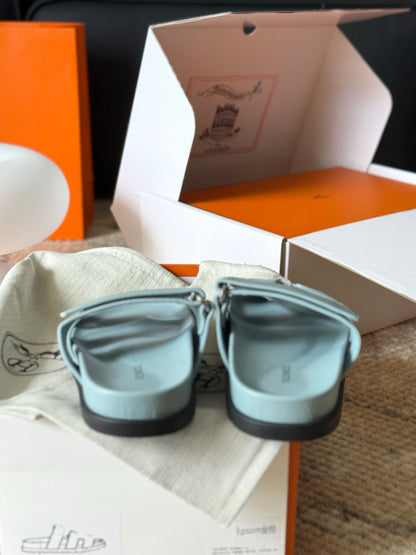 Hermès Chypre Leather Sandals