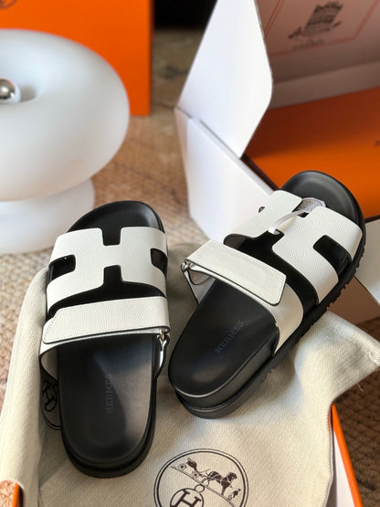 Hermès Chypre Leather Sandals