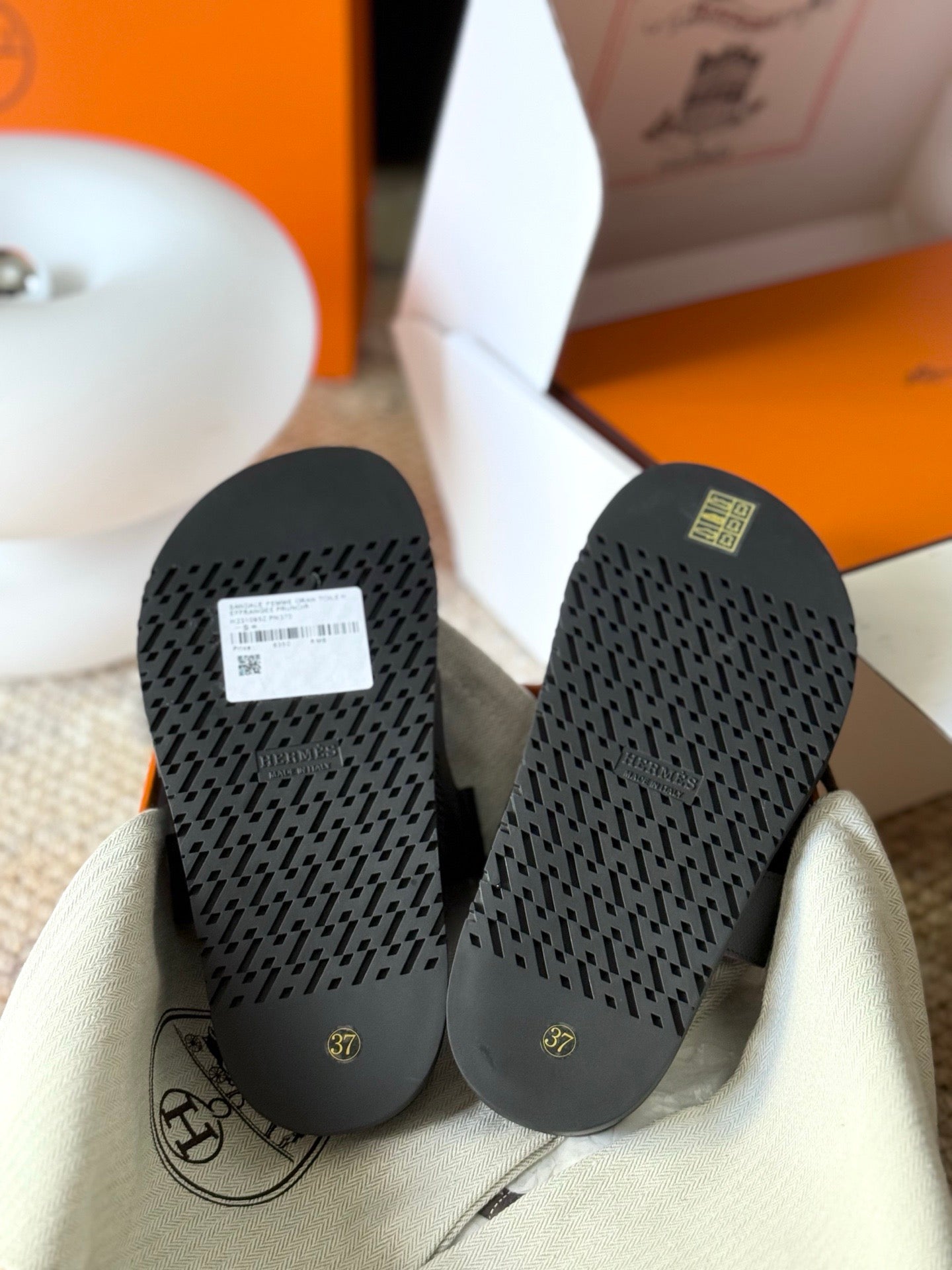 Hermès Chypre Leather Sandals