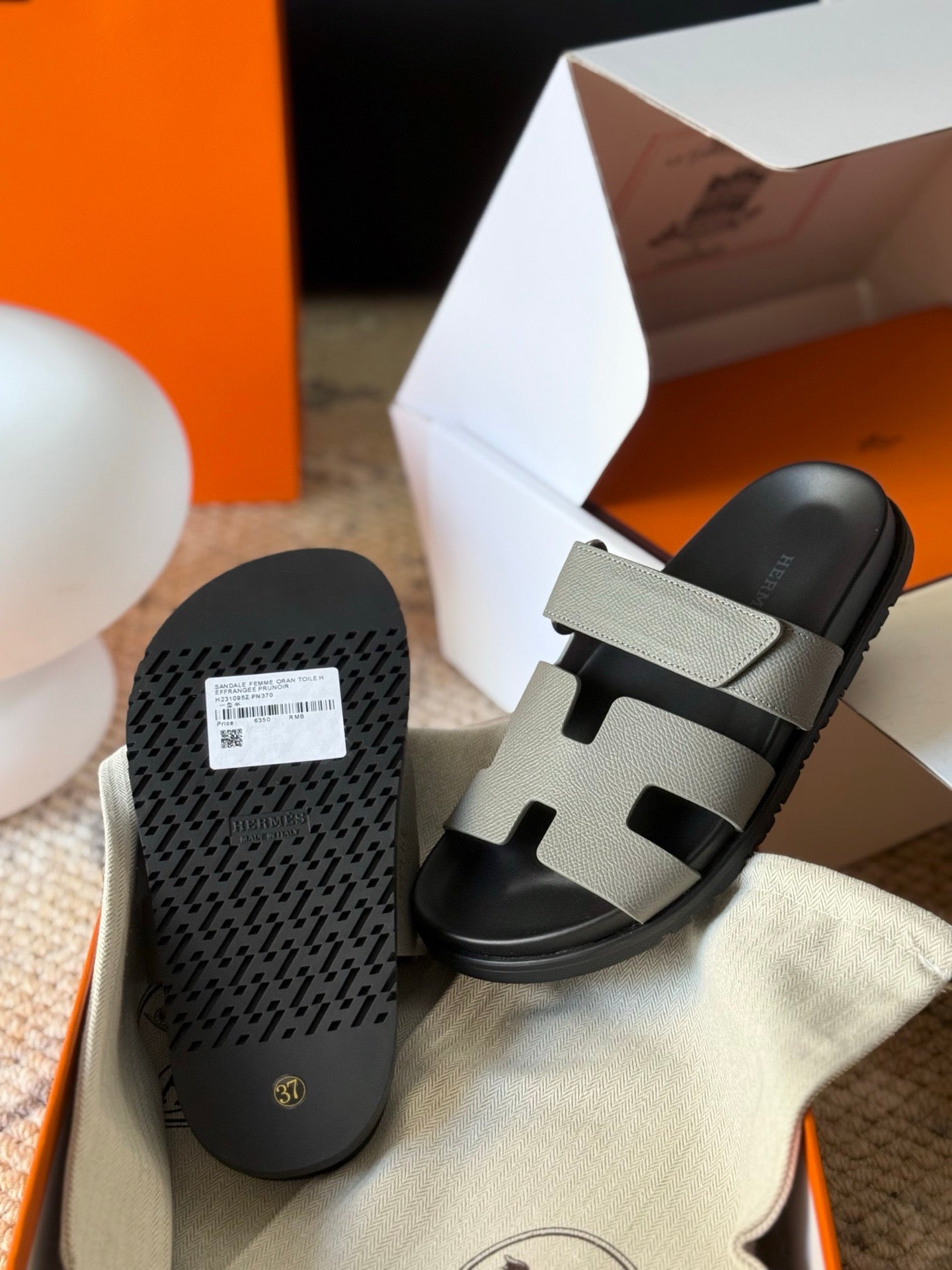 Hermès Chypre Leather Sandals