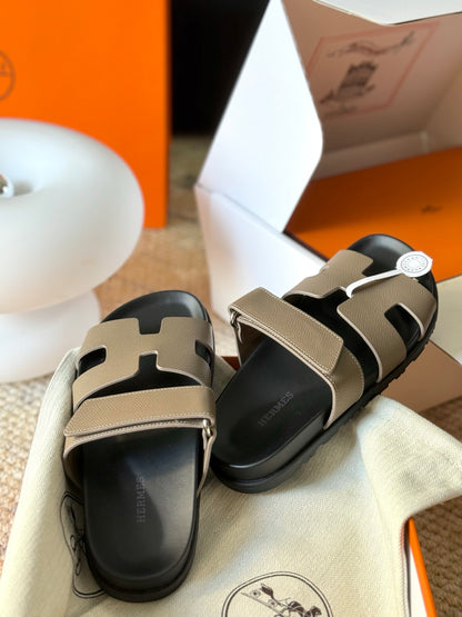 Hermès Chypre Leather Sandals