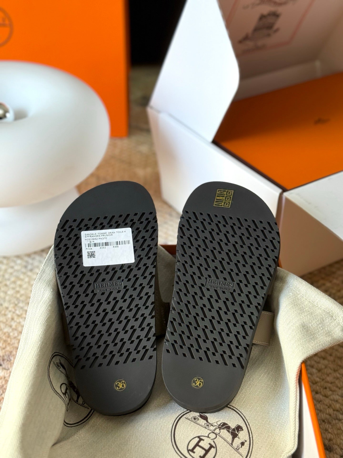Hermès Chypre Leather Sandals