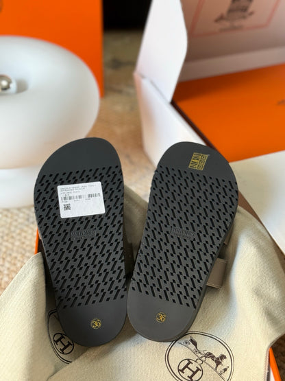 Hermès Chypre Leather Sandals
