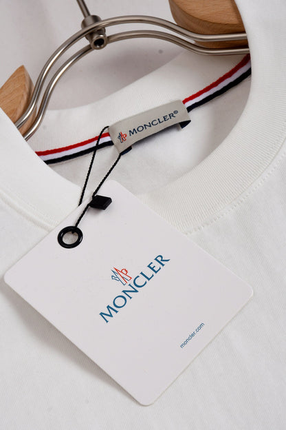 Moncler Classic Pocket Logo T-Shirt – 2026SS