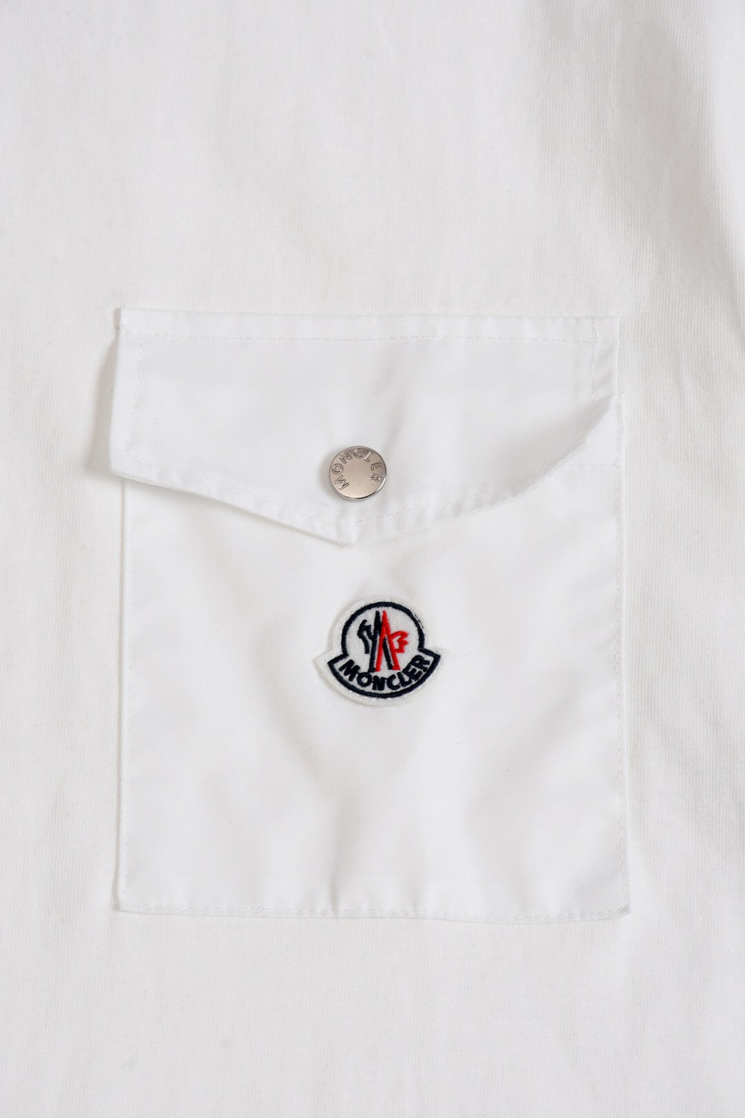Moncler Classic Pocket Logo T-Shirt – 2026SS