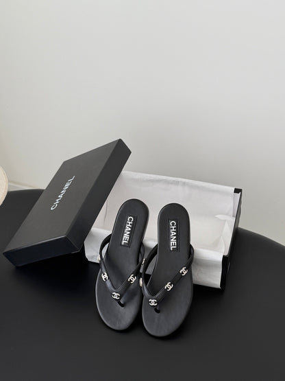 Chanel Thong Sandals – Early Spring Collection – 26C