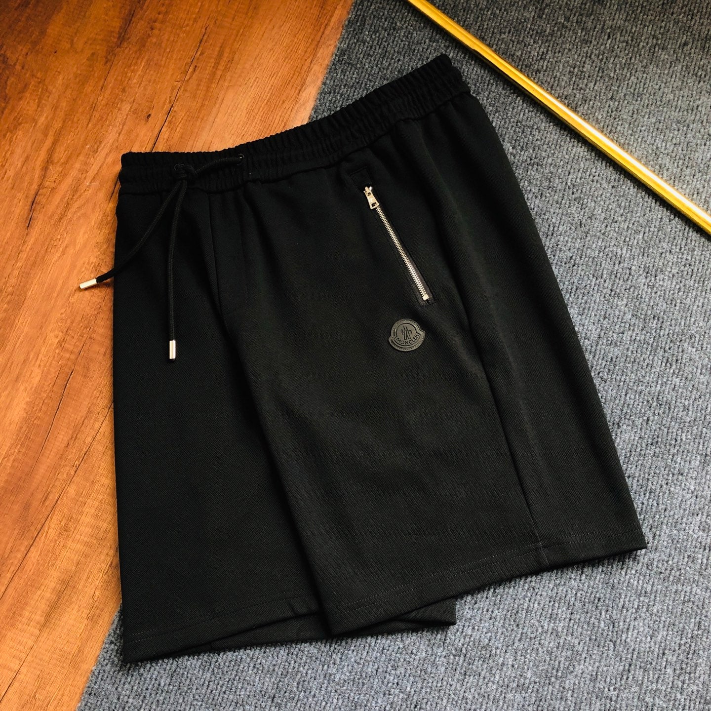 Moncler Embroidered Logo Casual Shorts – 2026SS
