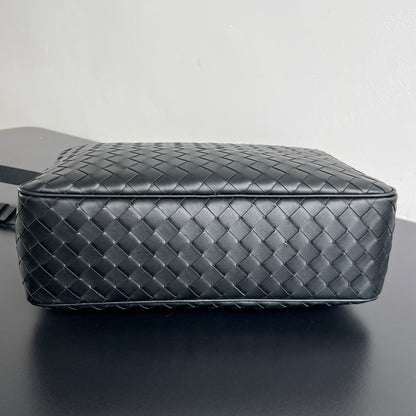 Bottega Veneta Double Pocket Camera Bag 843857 – New Collection
