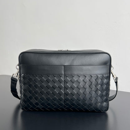 Bottega Veneta Double Pocket Camera Bag 843857 – New Collection
