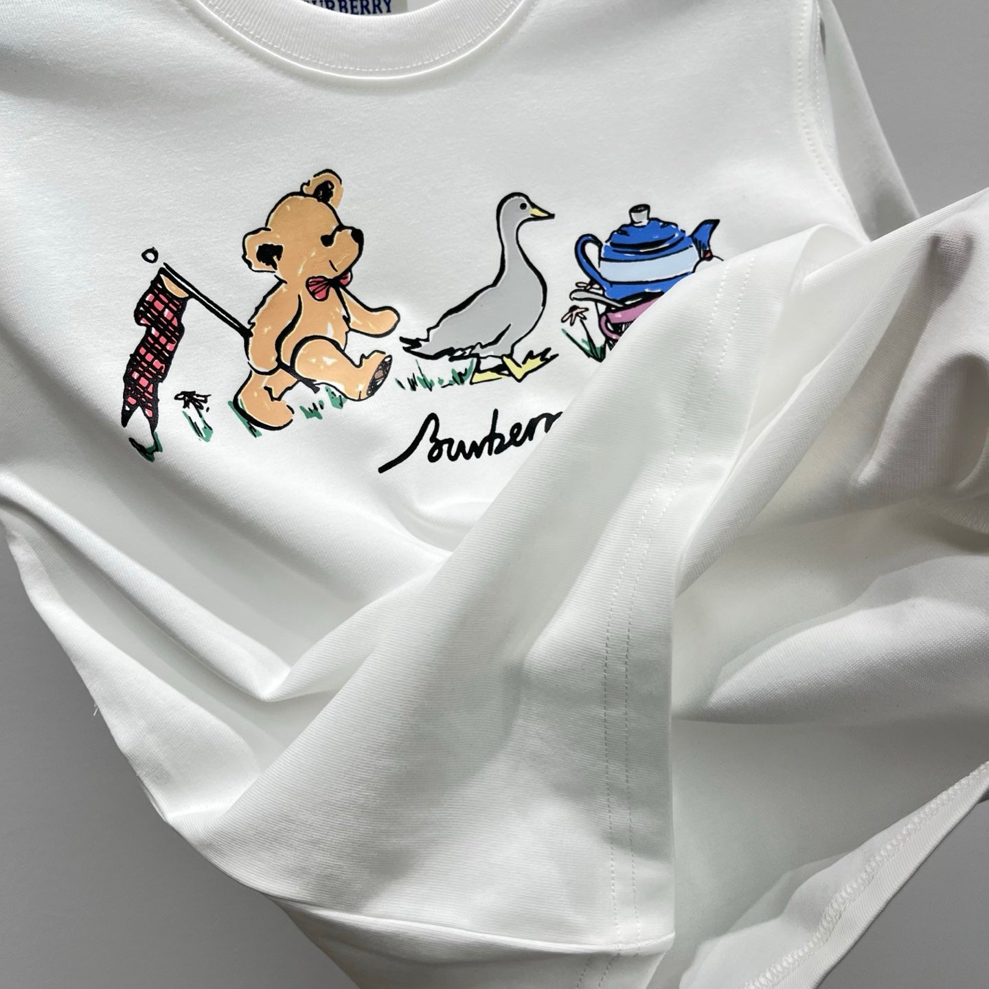 Burberry Kids Logo Print T-Shirt – Kids Collection