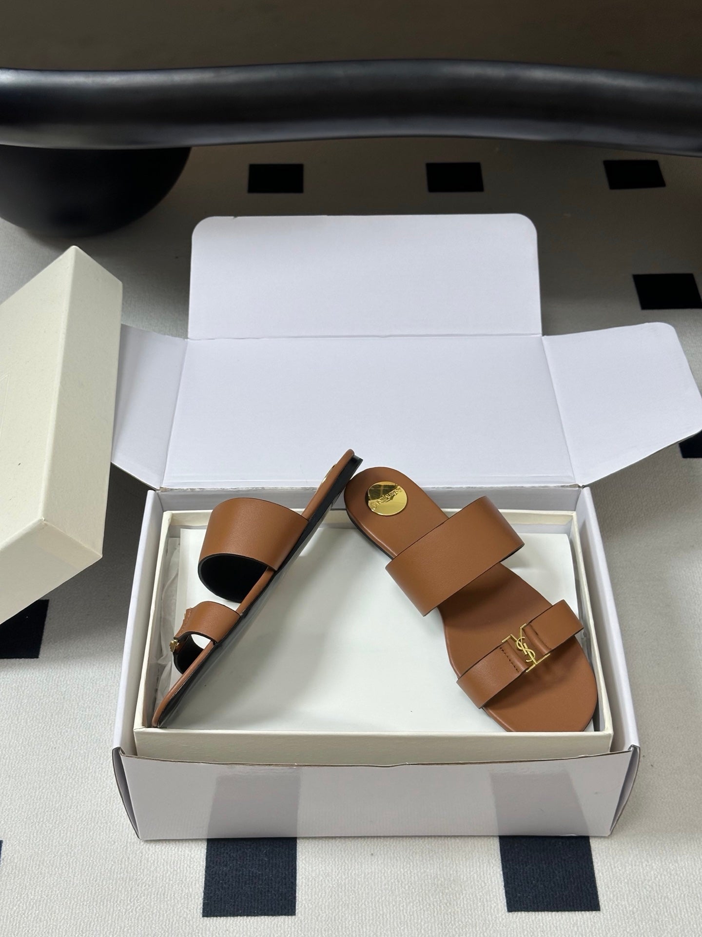 Saint Laurent Classic Letter Buckle Flat Sandals – 26S Collection