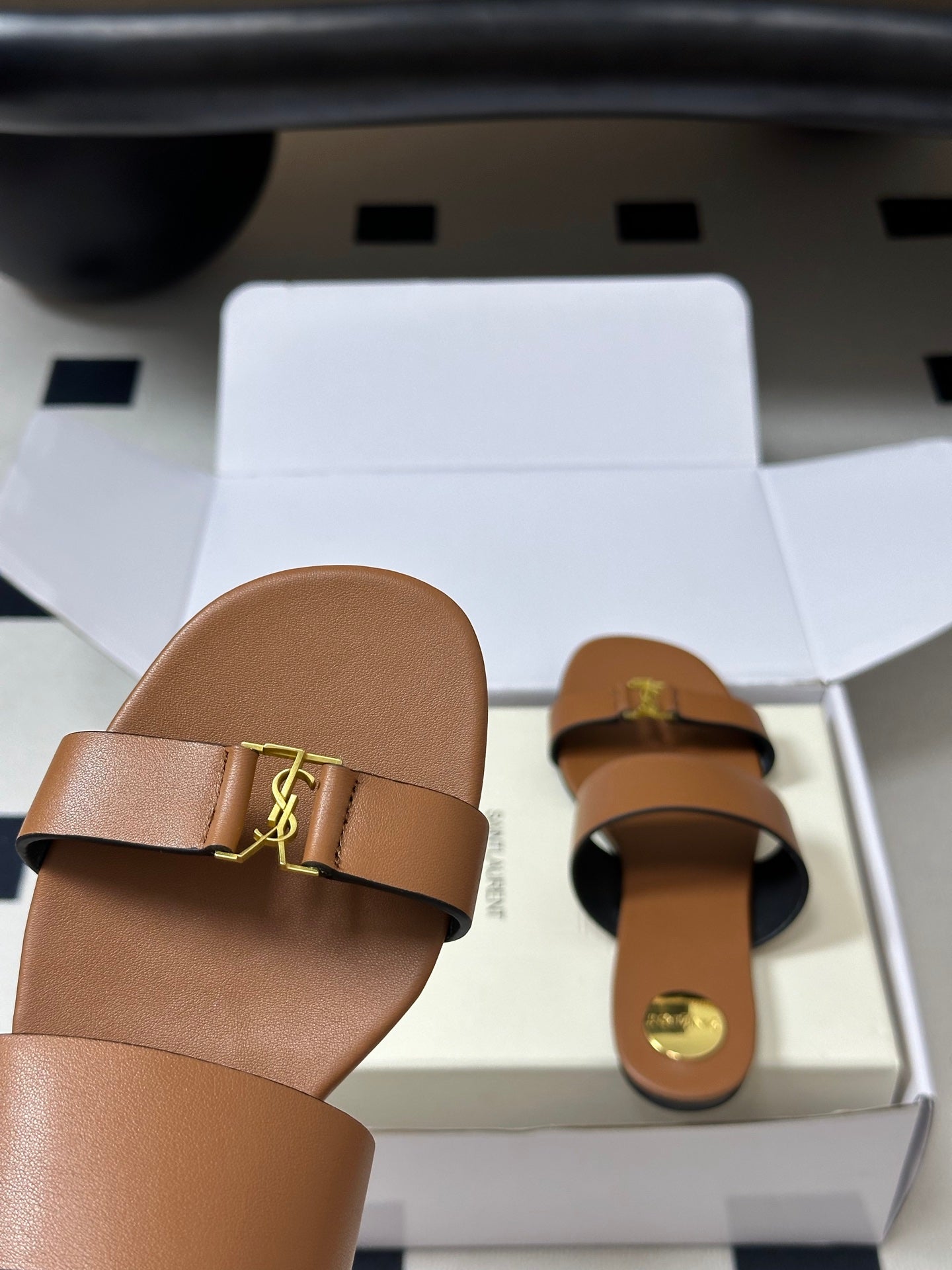 Saint Laurent Classic Letter Buckle Flat Sandals – 26S Collection