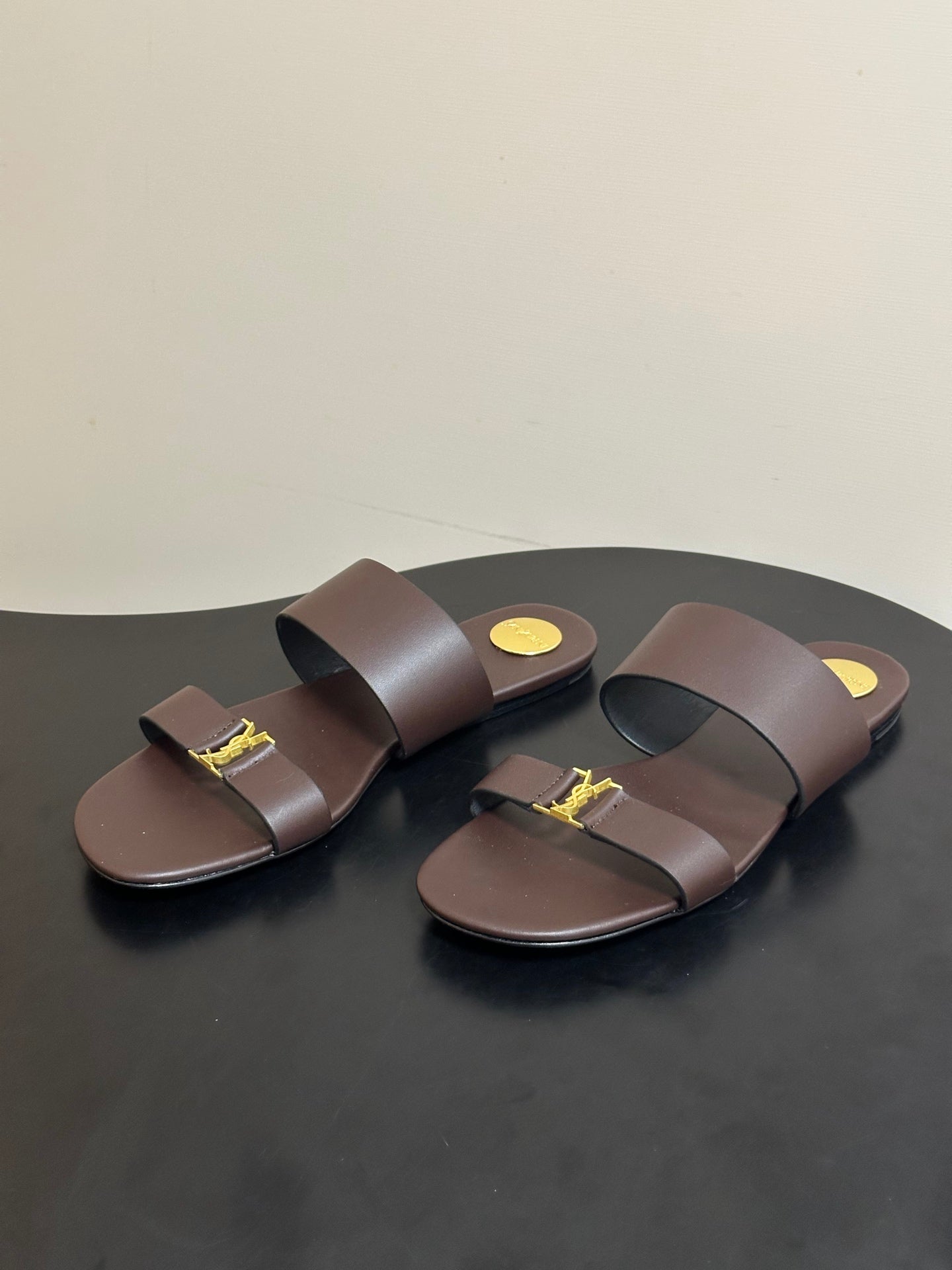 Saint Laurent Classic Letter Buckle Flat Sandals – 26S Collection