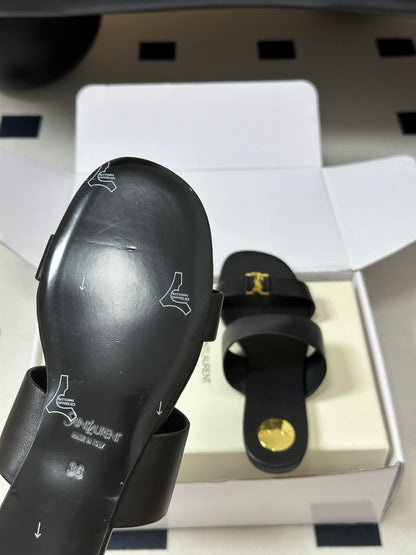 Saint Laurent Classic Letter Buckle Flat Sandals – 26S Collection