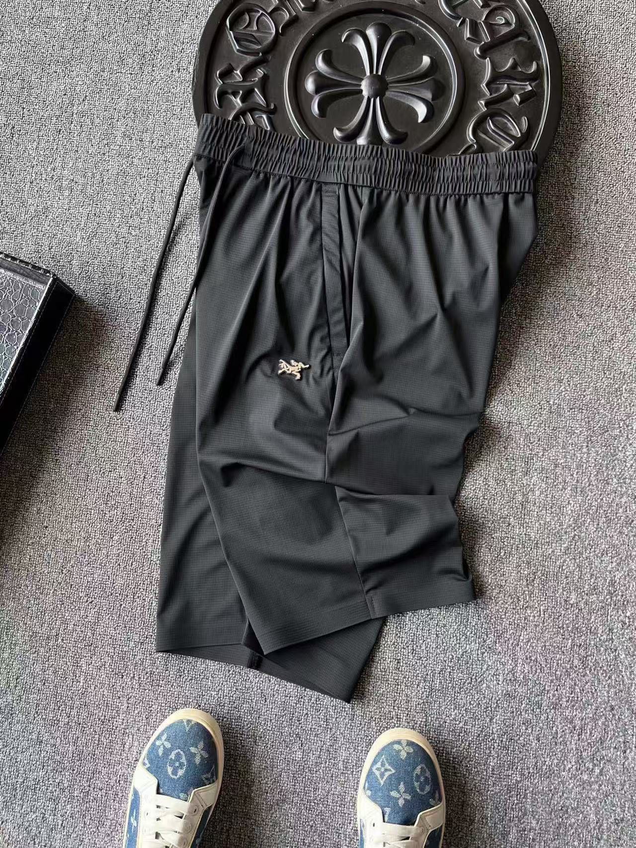 Arc'teryx Seamless Luxury Shorts