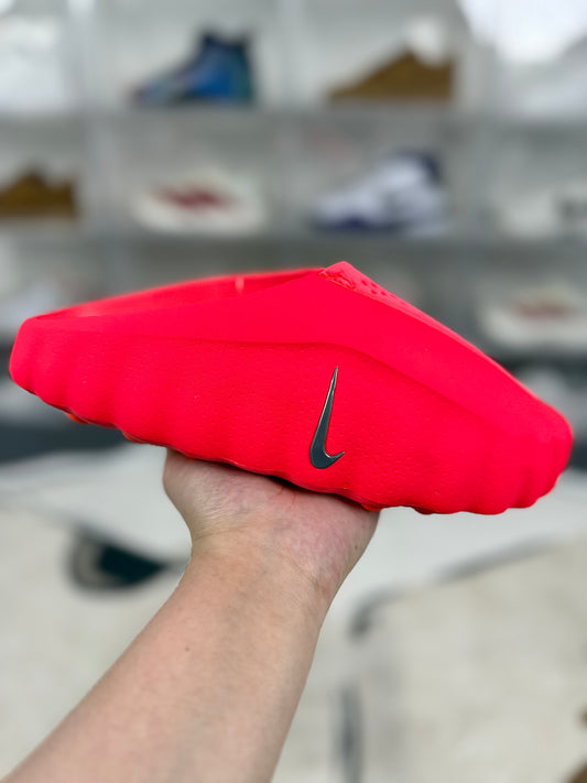 Nike Mind 001 Tech Closed-Toe Slippers