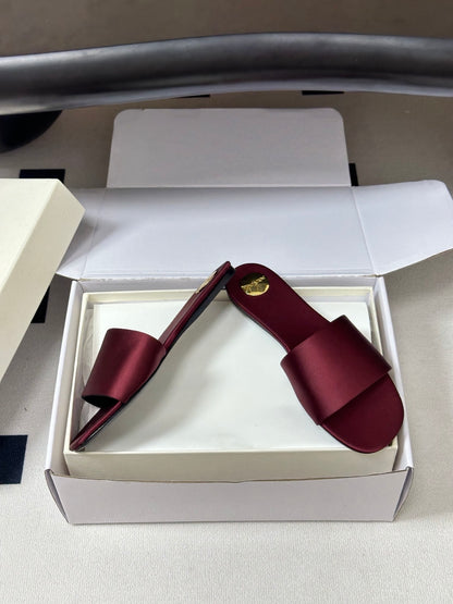 Saint Laurent Satin Square-Toe Mules – 26S Collection