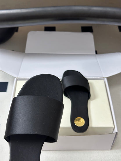 Saint Laurent Satin Square-Toe Mules – 26S Collection