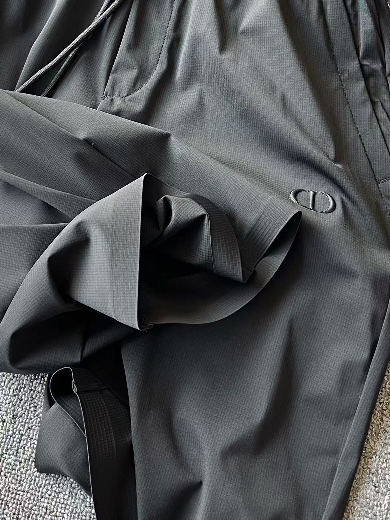 Dior CD Logo Seamless Tech Shorts – 2025