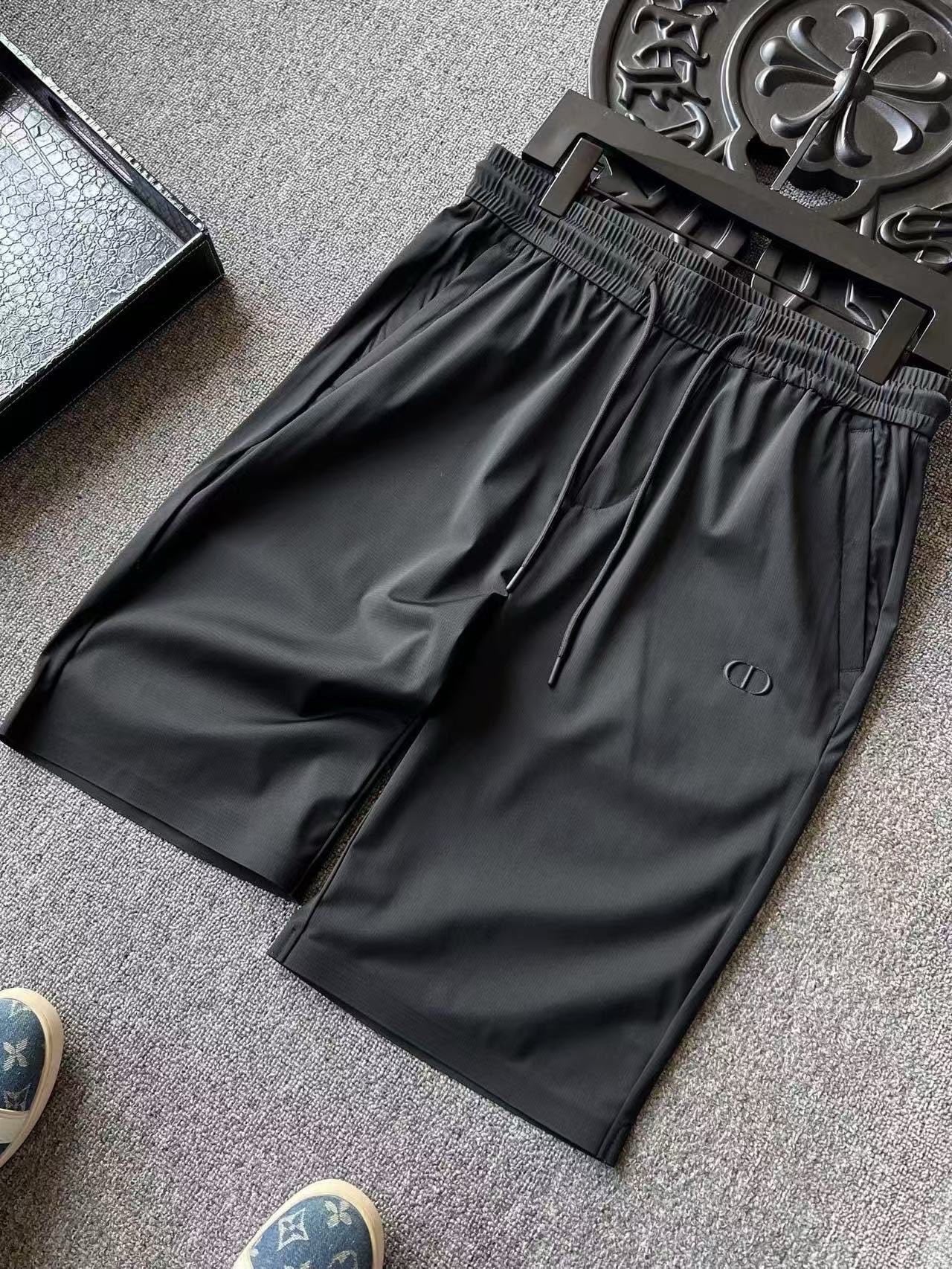 Dior CD Logo Seamless Tech Shorts – 2025